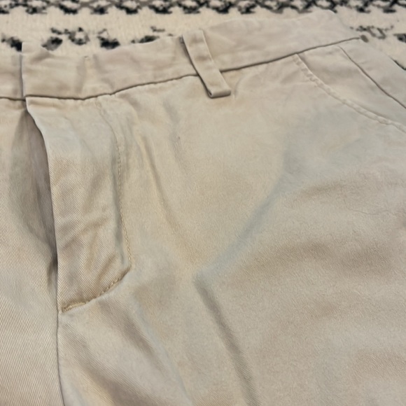 Old navy slim fit khaki pants - Picture 4 of 11